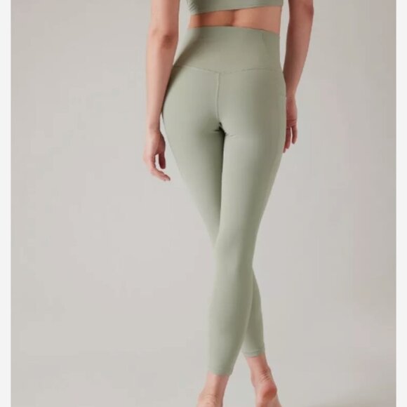 ATHLETA NWOT Salutation Stash High Rise 7/8 Legging - Picture 2 of 3
